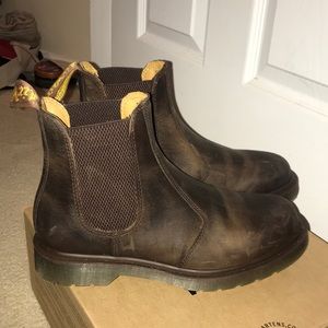 Dr Martens Crazy Horse Chelsea Boot